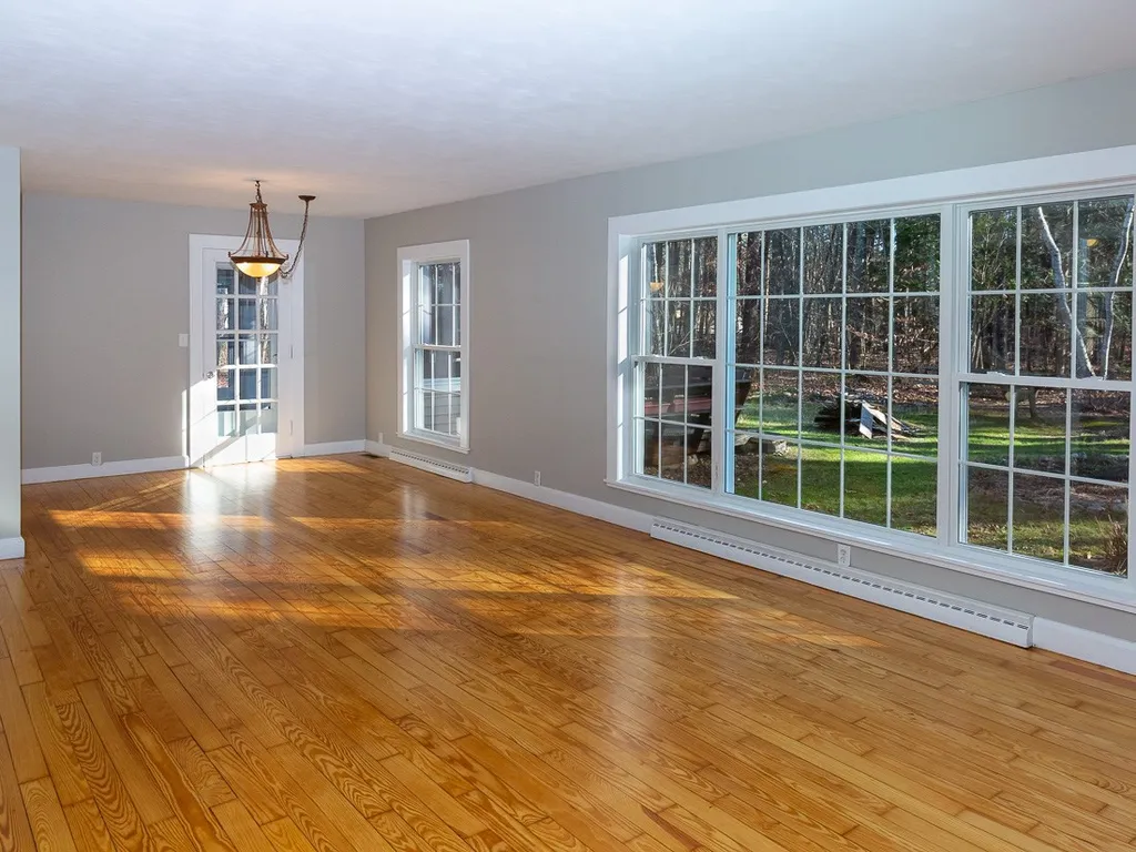 5 Lee Hill Road Lee NH 03861