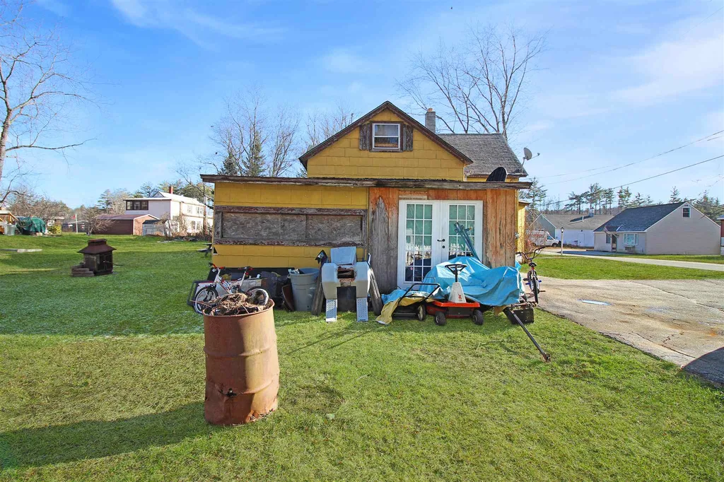 14 Coitview Drive Newport NH 03773-1481