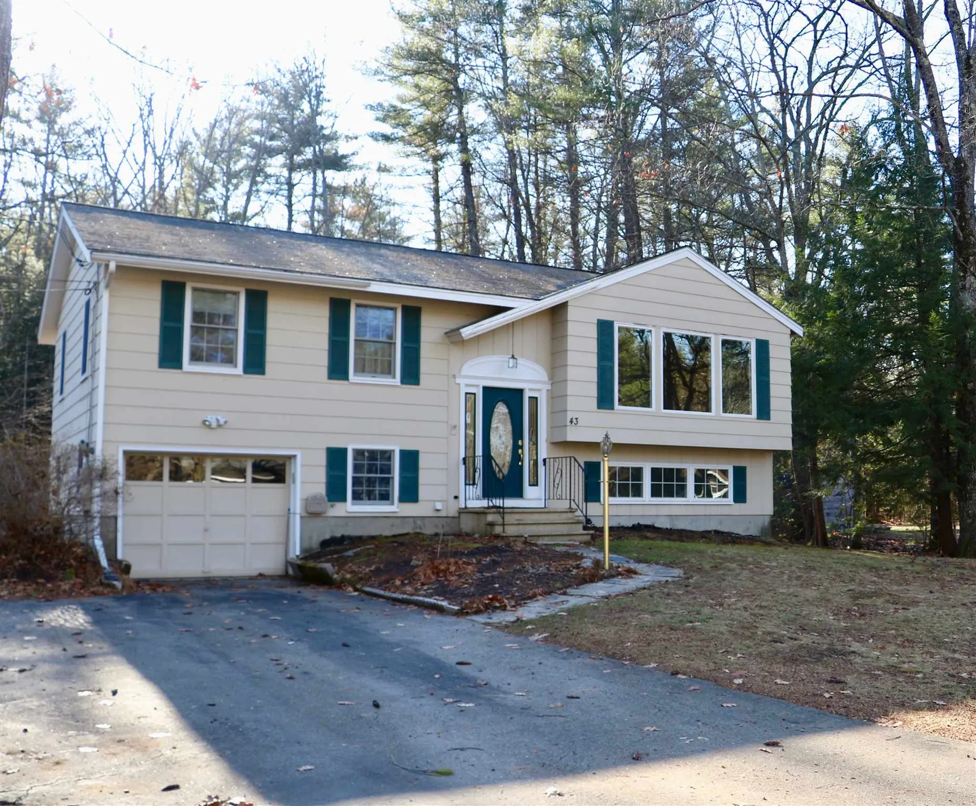 43 Autumn Street Rochester NH 03868