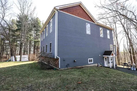 6 Birchwood Lane Hooksett NH 03106