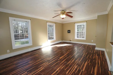 6 Birchwood Lane Hooksett NH 03106