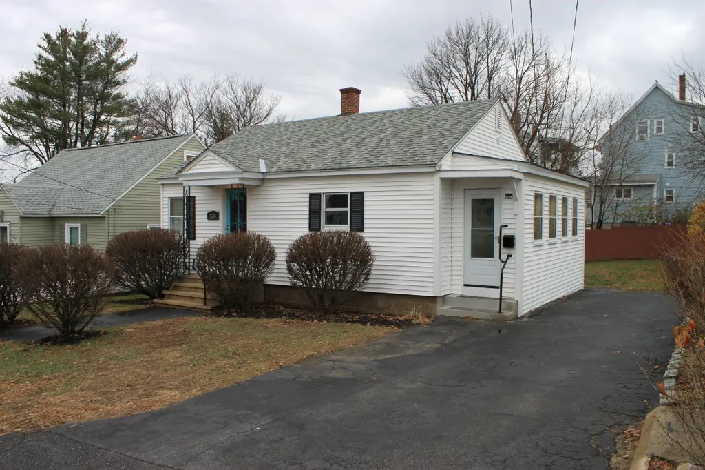 526 Shasta Street Manchester NH 03103