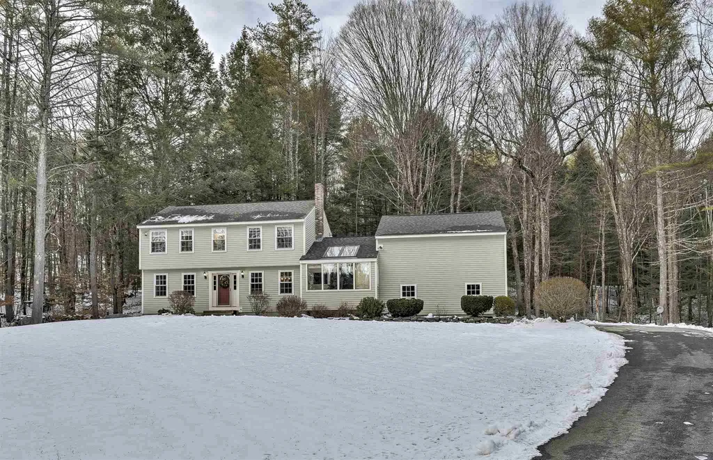 48 Dickinson Road Keene NH 03431