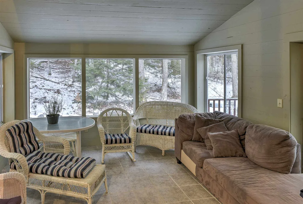 48 Dickinson Road Keene NH 03431