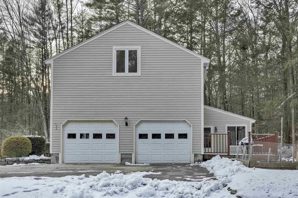 48 Dickinson Road Keene NH 03431