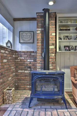 48 Dickinson Road Keene NH 03431