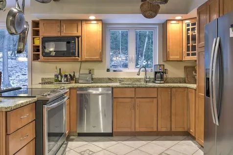 48 Dickinson Road Keene NH 03431
