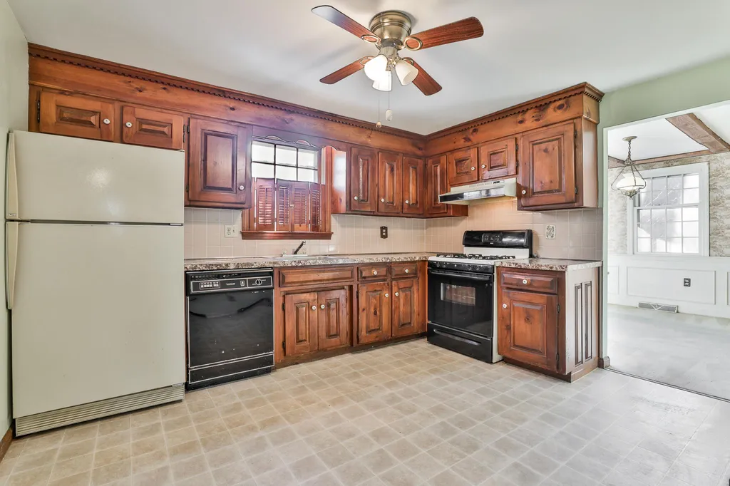 14 Torrey Road Nashua NH 03063