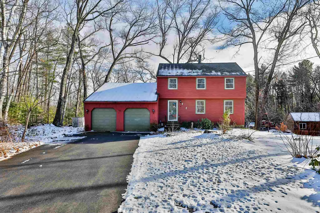 14 Torrey Road Nashua NH 03063