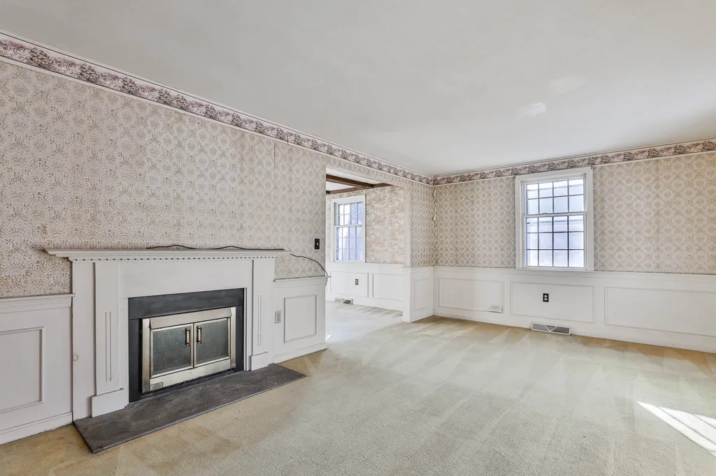 14 Torrey Road Nashua NH 03063