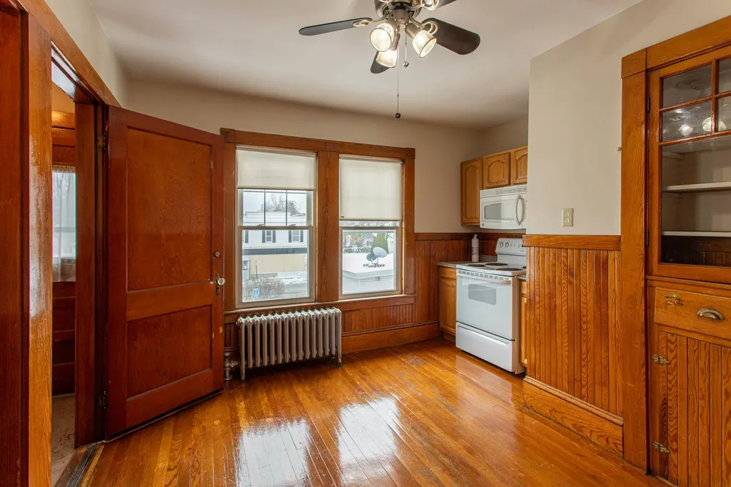 169 Calef Road Manchester NH 03103