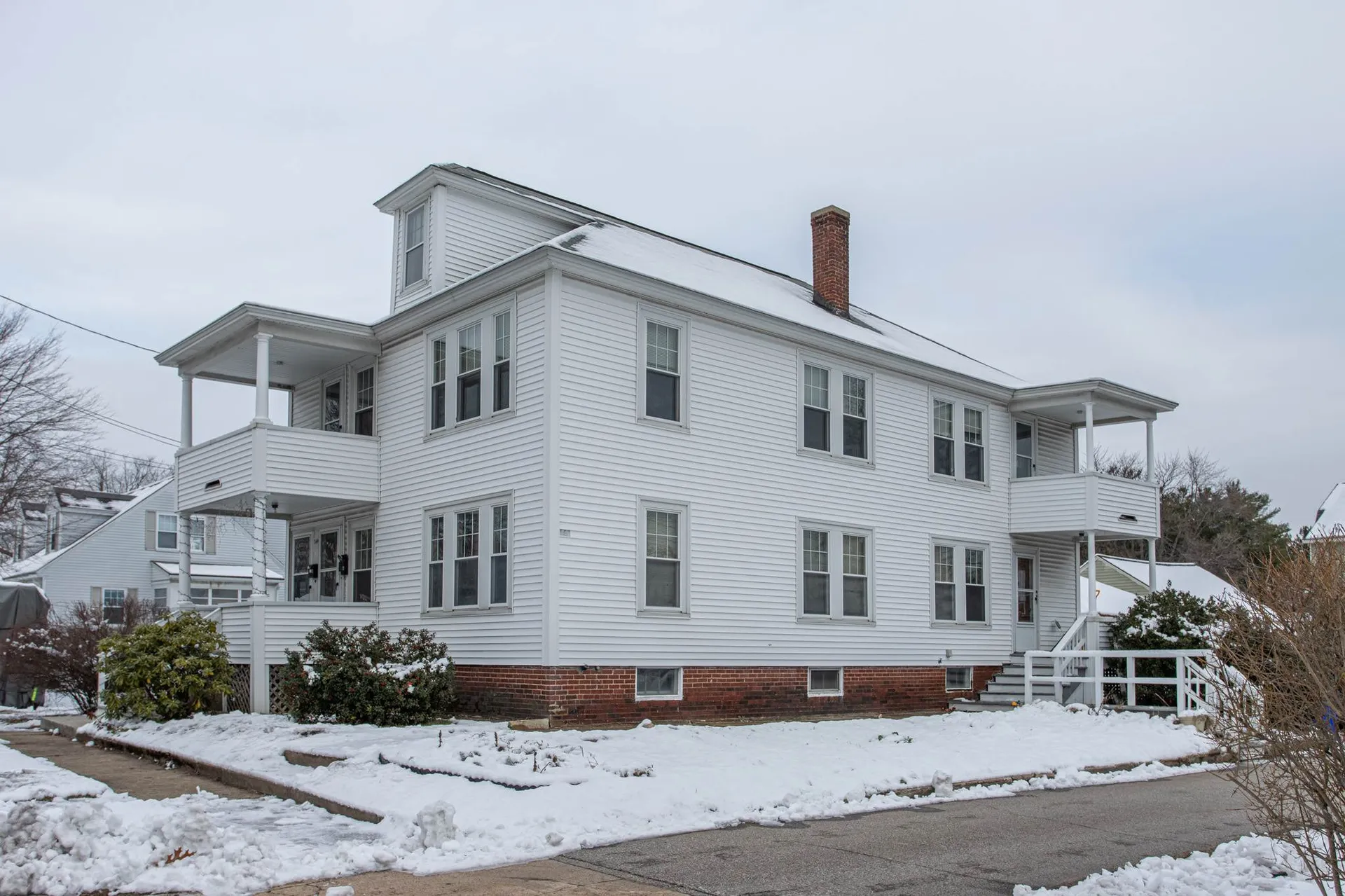 169 Calef Road Manchester NH 03103