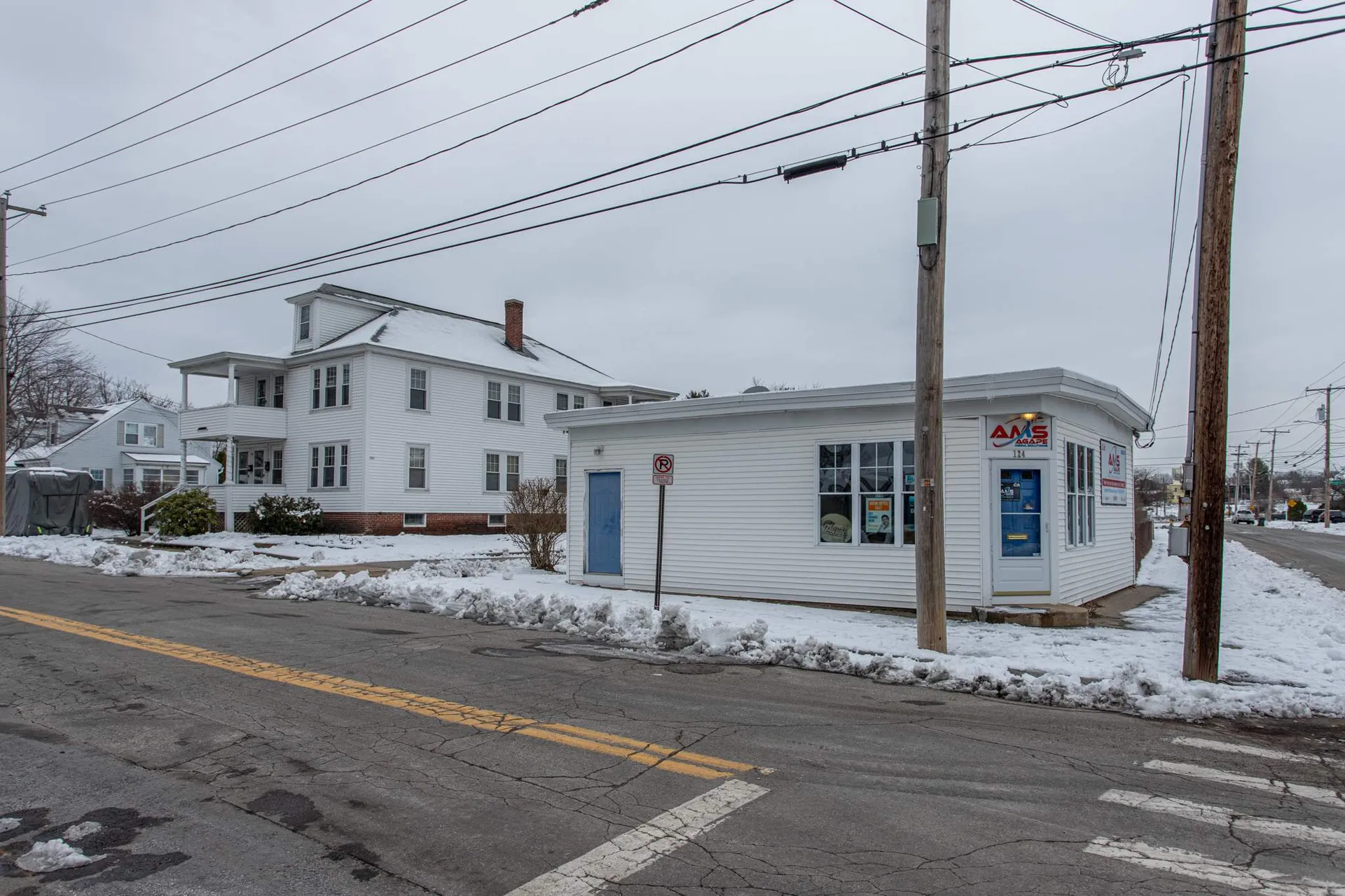 169 Calef Road Manchester NH 03103