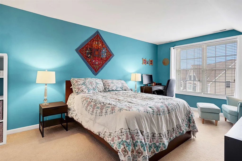 7a Canterberry Court Hudson NH 03051