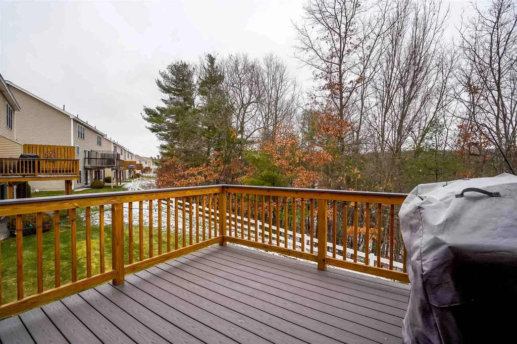 7a Canterberry Court Hudson NH 03051