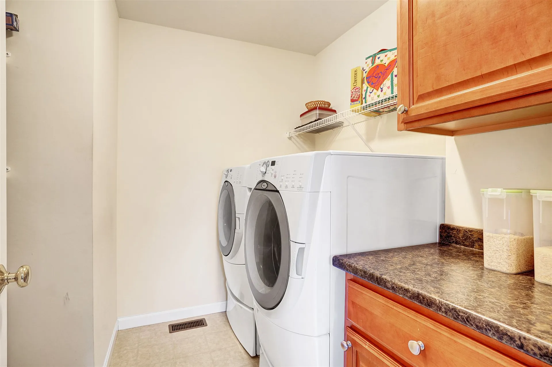 7a Canterberry Court Hudson NH 03051