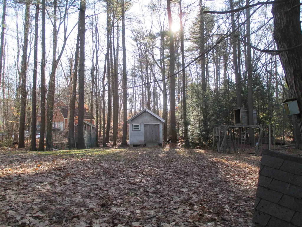 72 Moses Carr Road Rollinsford NH 03869