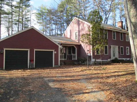 72 Moses Carr Road Rollinsford NH 03869