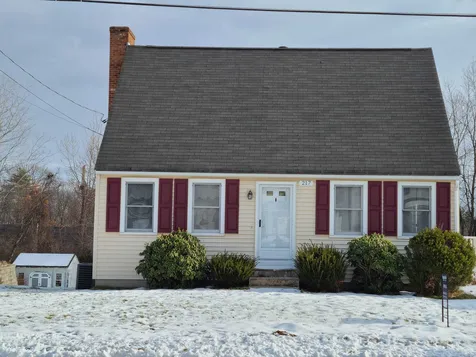 217 Pinebrook Place Manchester NH 03109-4836