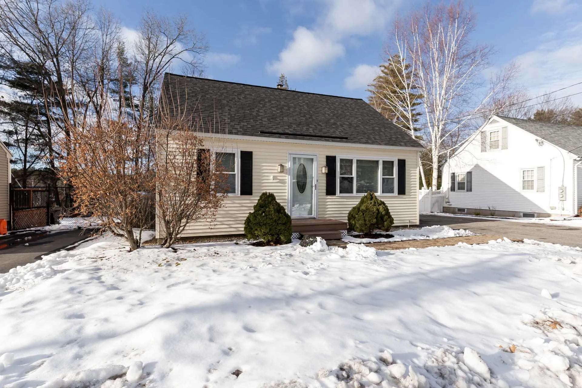 346 Elgin Avenue Manchester NH 03104