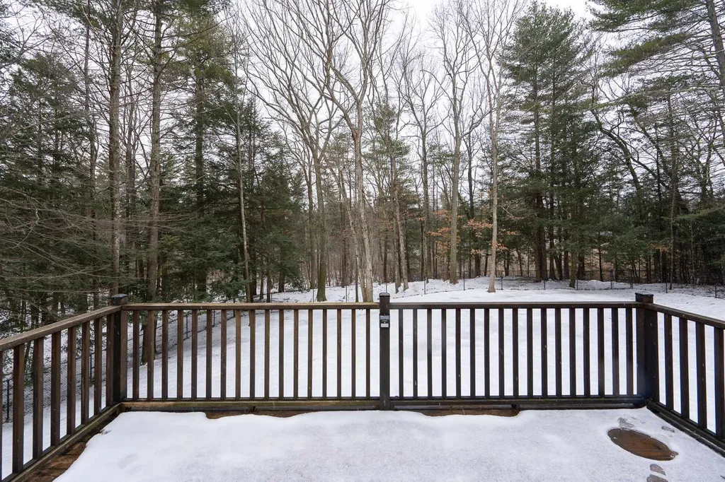 12 Rangeway Avenue Sandown NH 03873