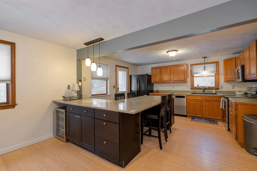 12 Rangeway Avenue Sandown NH 03873