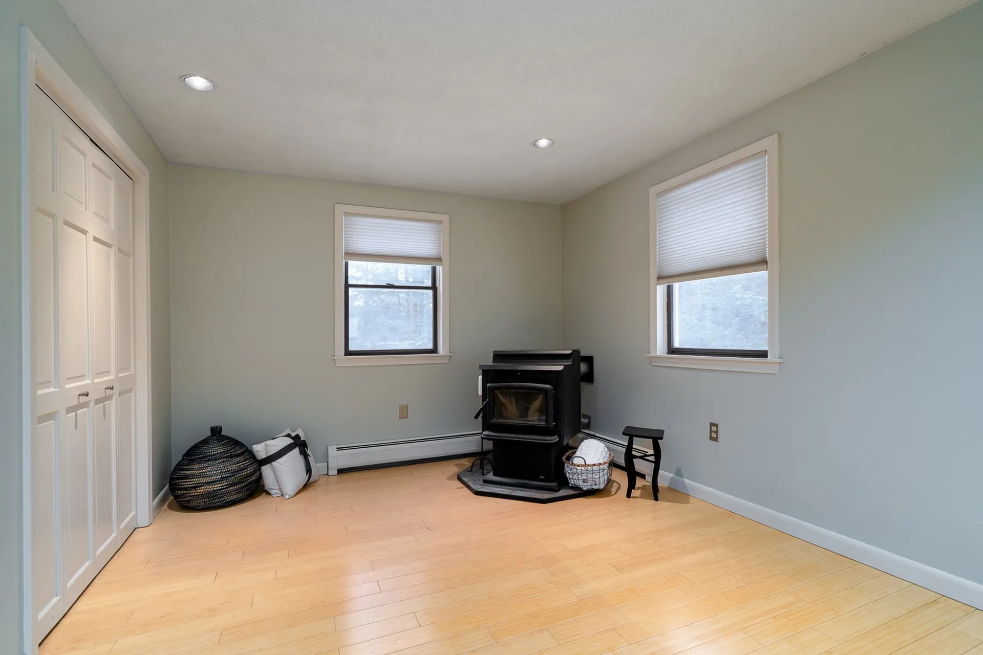 12 Rangeway Avenue Sandown NH 03873