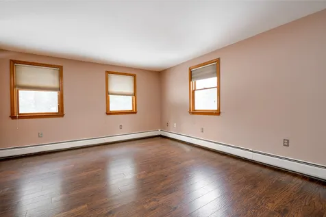 12 Rangeway Avenue Sandown NH 03873