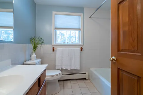 12 Rangeway Avenue Sandown NH 03873