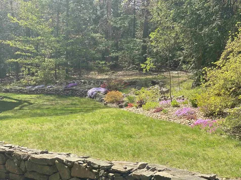 12 Rangeway Avenue Sandown NH 03873
