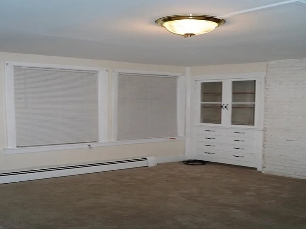 3 Kehoe Avenue Nashua NH 03060