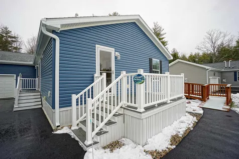 20 Blair Drive Rochester NH 03868