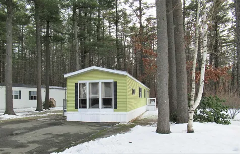 23 Colonial Village Somersworth NH 03878
