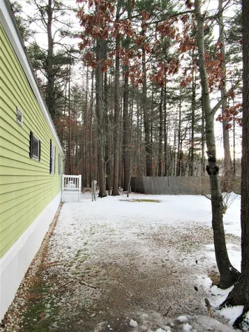 23 Colonial Village Somersworth NH 03878