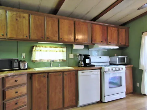 23 Colonial Village Somersworth NH 03878