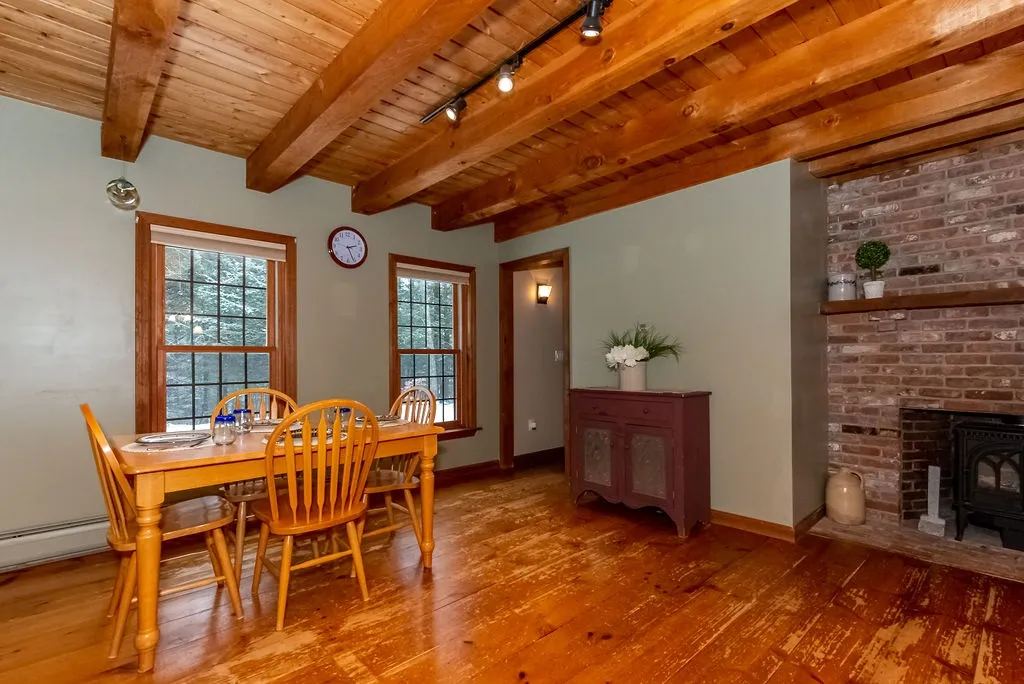 26 Beaver Brook Drive Strafford NH 03884