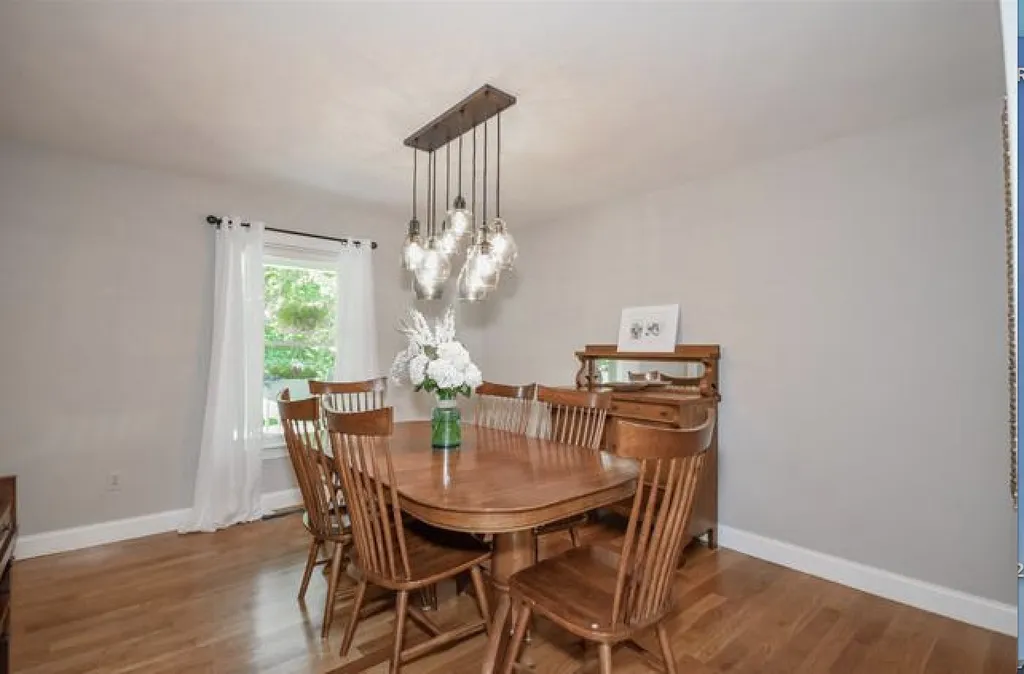 206 Gulf Road Dover NH 03820