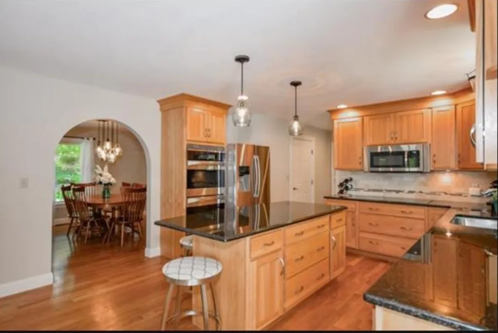 206 Gulf Road Dover NH 03820