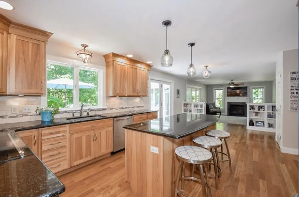 206 Gulf Road Dover NH 03820