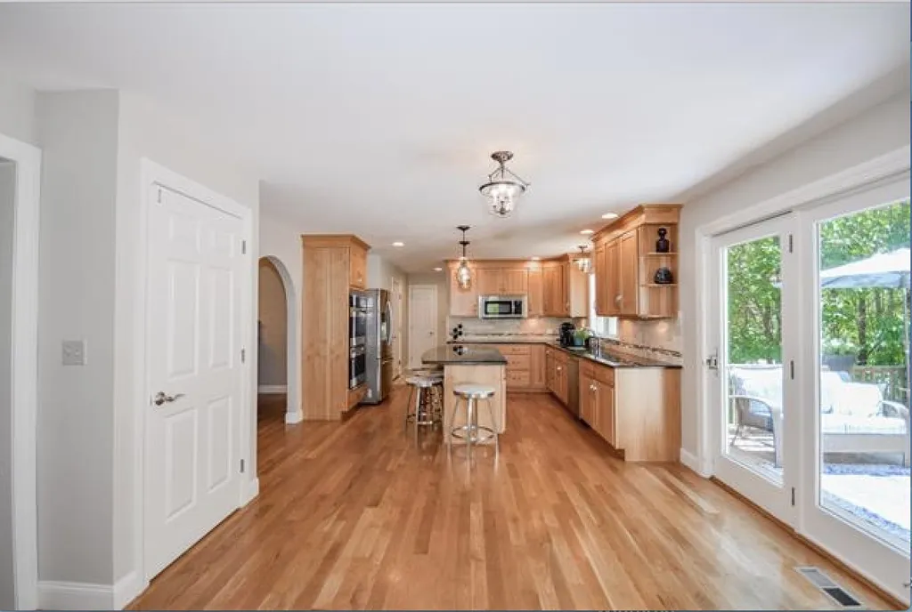 206 Gulf Road Dover NH 03820