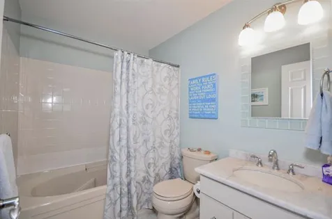 206 Gulf Road Dover NH 03820