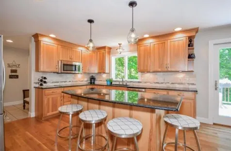 206 Gulf Road Dover NH 03820