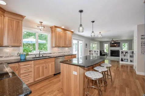 206 Gulf Road Dover NH 03820