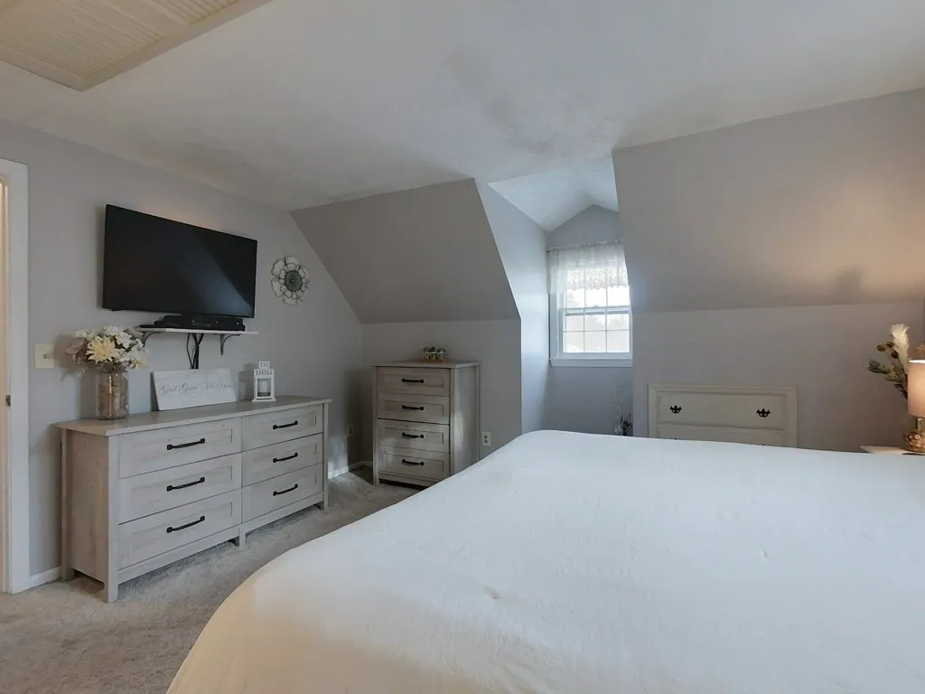 47 Teak Drive Nashua NH 03062-1468