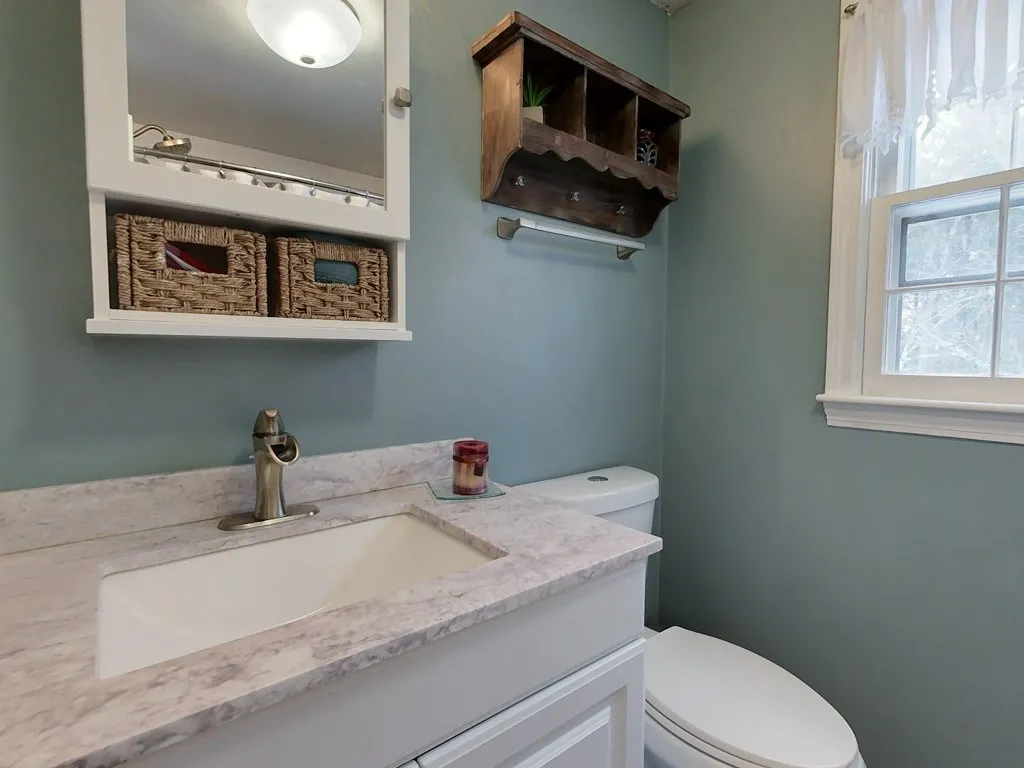 47 Teak Drive Nashua NH 03062-1468