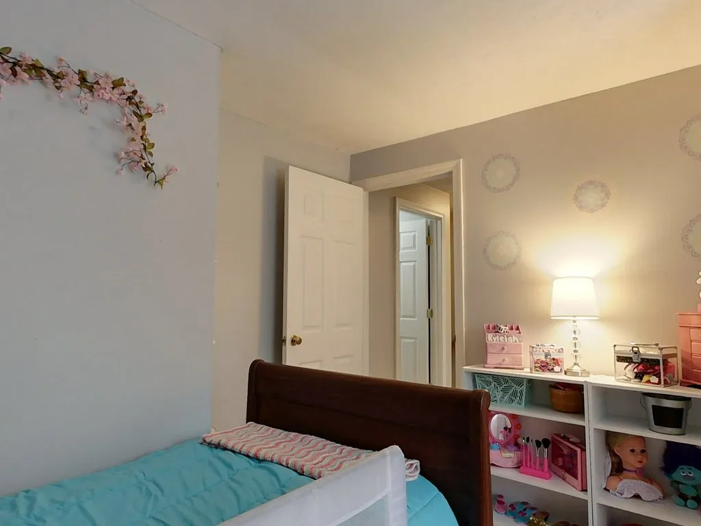 47 Teak Drive Nashua NH 03062-1468