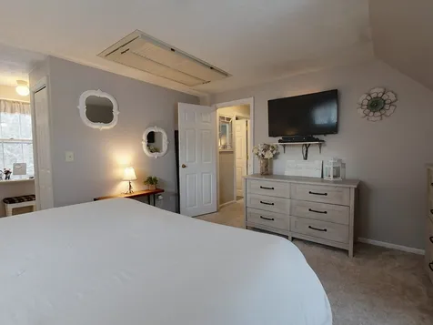 47 Teak Drive Nashua NH 03062-1468
