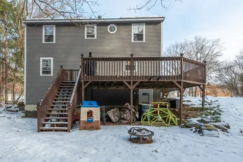 47 Teak Drive Nashua NH 03062-1468