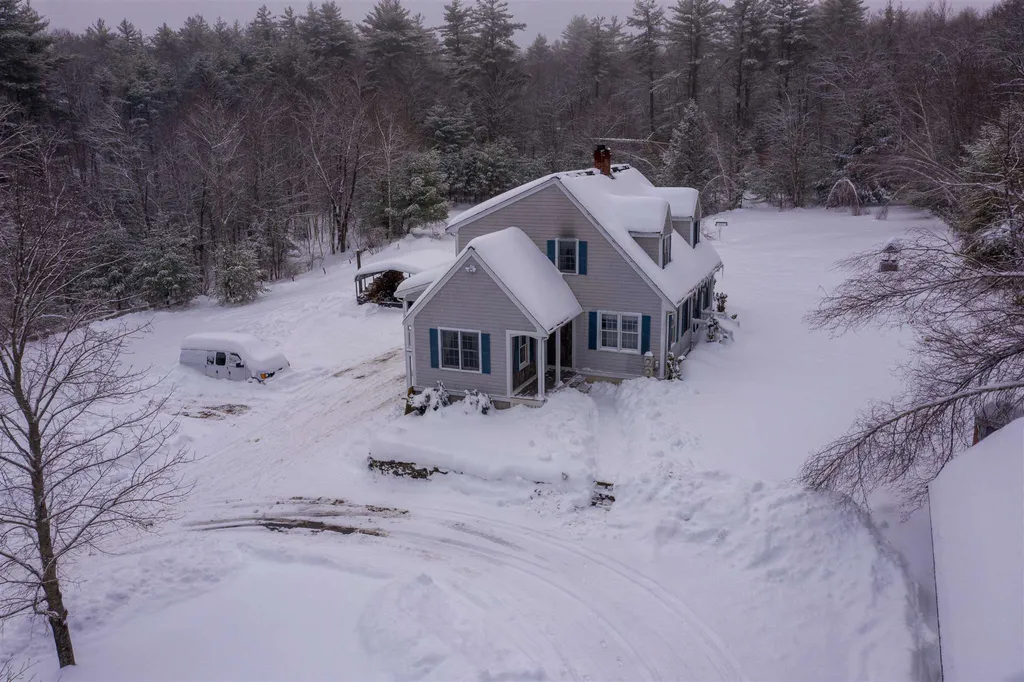 1273 Province Road Barnstead NH 03218