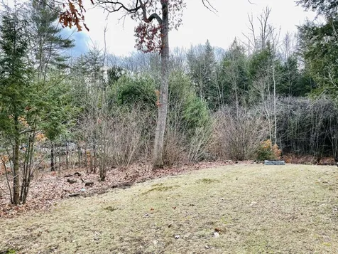 33 Boxwood Circle Milford NH 03055